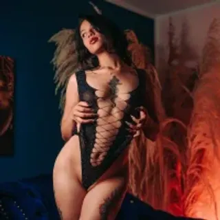 Profile photo of kiki_cam__