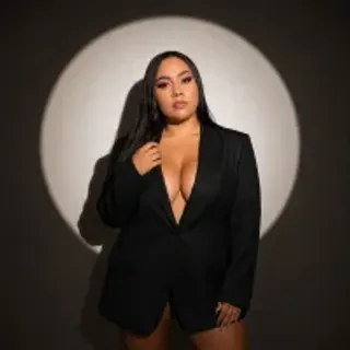 Profile photo of thaliabrookss_