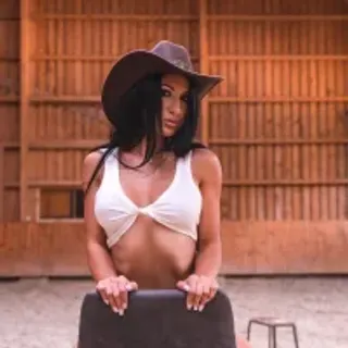 Profile photo of nikkistarx