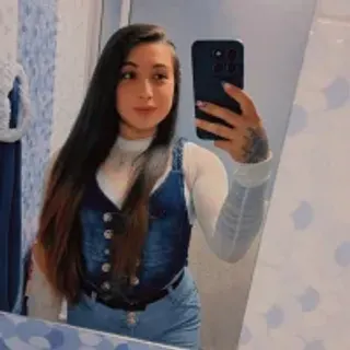 Profile photo of lazelle_