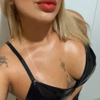 Profile photo of vivimarlowe