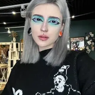 Profile photo of fraulein_mooon