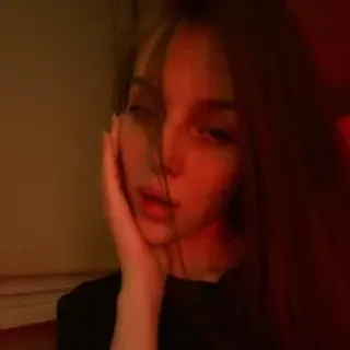 Profile photo of elira_breeze