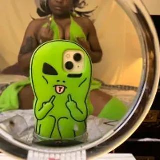 Profile photo of pocketgoddess
