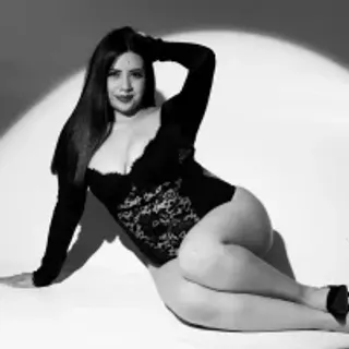 Profile photo of ivyvelvet_
