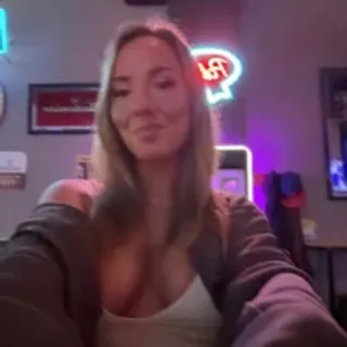 Profile photo of prettymouthpeach