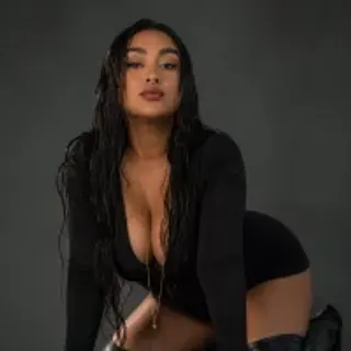 Profile photo of miafoox__