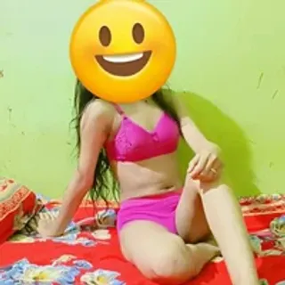 Profile photo of nila___