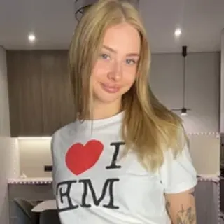 Profile photo of blondieboom