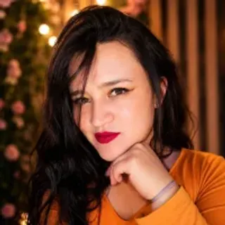 Profile photo of celeste_voss__