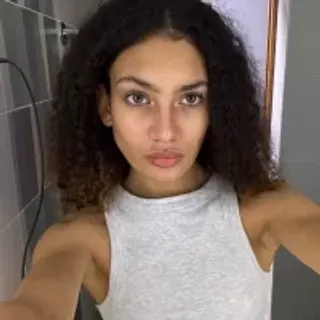 Profile photo of calissaxoxo