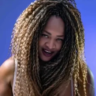 Profile photo of luxy_benet