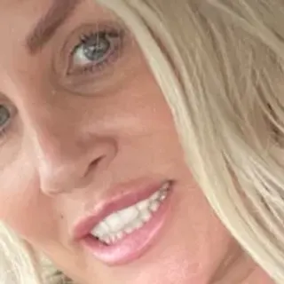 Profile photo of blondebusty-carmen45
