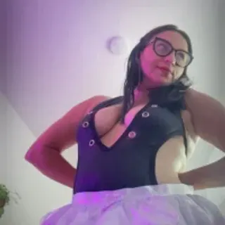 Profile photo of luna_milf13