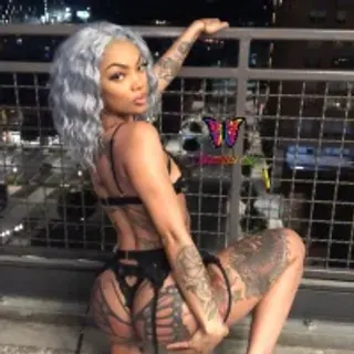 Profile photo of butterflybootyy