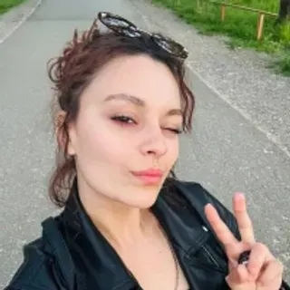 Profile photo of mia_luiza