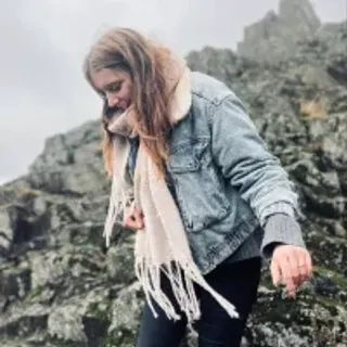 Profile photo of _mila_moon