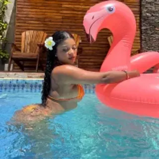 Profile photo of sophia_brunette_02