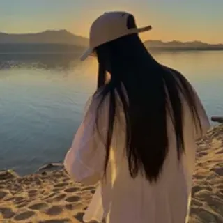 Profile photo of ria_moon_