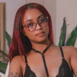 Profile photo of nahomy-hott