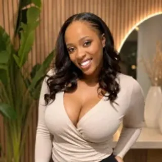 Profile photo of bellabombshellx