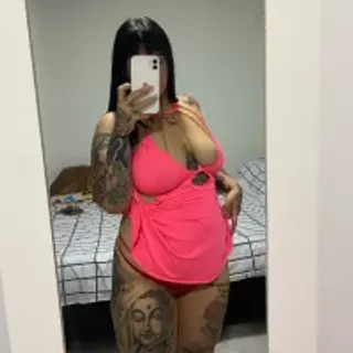 Profile photo of lunabigtits777