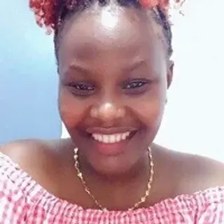 Profile photo of petitepretty23