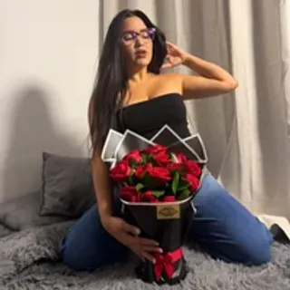 Profile photo of juli_santos_22