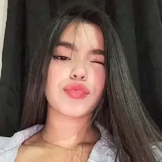 Profile photo of lunamoore_pink