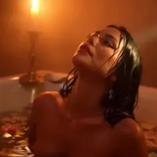 Profile photo of annesquirtty