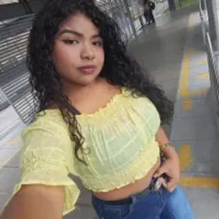 Profile photo of nahomi_nior