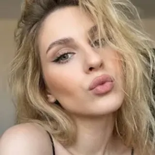 Profile photo of veronicaglow