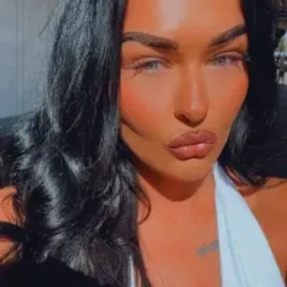 Profile photo of isabellaaxx