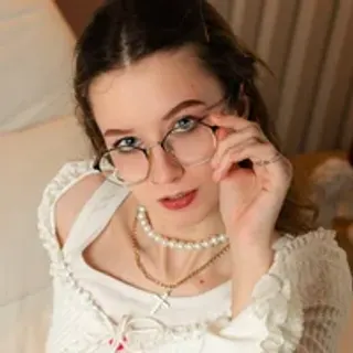 Profile photo of amelieviolet