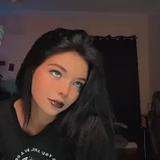 Profile photo of midnightrebelxo