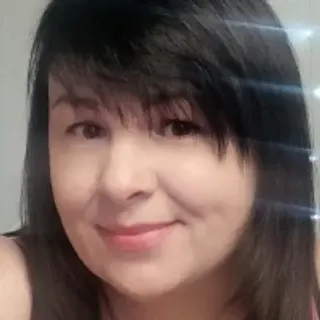 Profile photo of emilyalooo