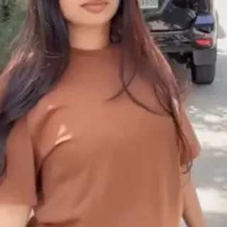 Profile photo of curviestgirll