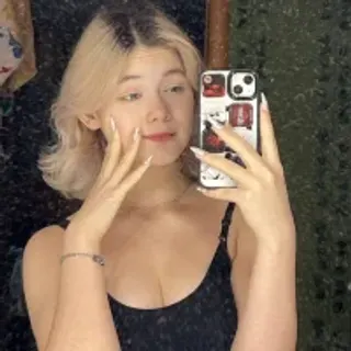 Profile photo of emily_miu