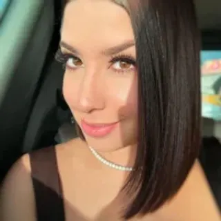 Profile photo of luvely_unique_