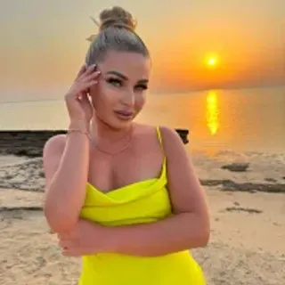 Profile photo of nikkiistill