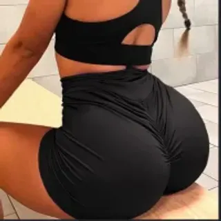 Profile photo of hazzelnut_pie