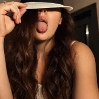 Profile photo of sweet_kittu