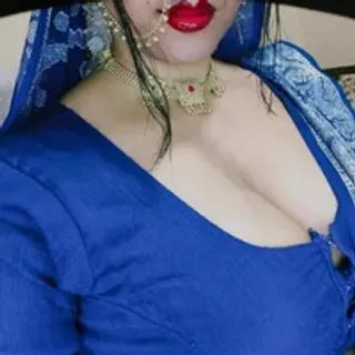 Profile photo of queenhimanshi