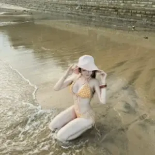 Profile photo of baby_hott