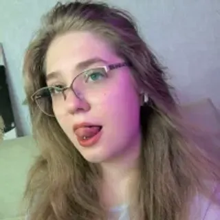 Profile photo of megan_violer