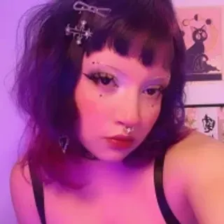 Profile photo of noisy_doll