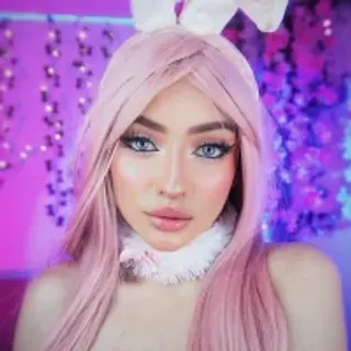 Profile photo of lucygray