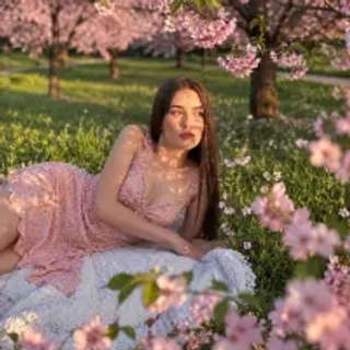 Profile photo of bella_18_18