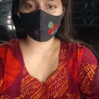 Profile photo of fuck_moni