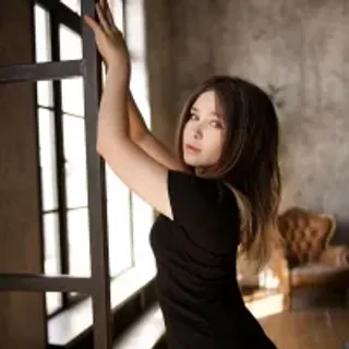 Profile photo of llina_gloww
